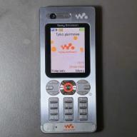 Sony Ericsson W880i
